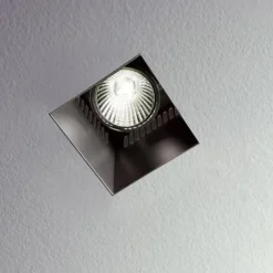 Oty Light Oprawy Wpuszczane<Bic B07 czarny - - oprawa wpuszczana czarnyŚwiatło: 50w GU10Materiał: Metal lakierowanyKlasa szczelności: IP20Popularne kategorie: Oprawy wpuszczane, Oprawy wpuszczane nowoczesne Nie wiesz na jaką lampę się zdecydować? Potrzebujesz pomocy w wyborze stylu, modelu, rozmiaru, a może mocy oprawy?