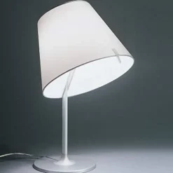 Artemide Lampki Na Biurko, Oświetlenie Biurkowe|Biurkowe Ekskluzywne<Melampo Ø23 szary perłowy - - lampa biurkowa szary perłowyNapięcie: 230V